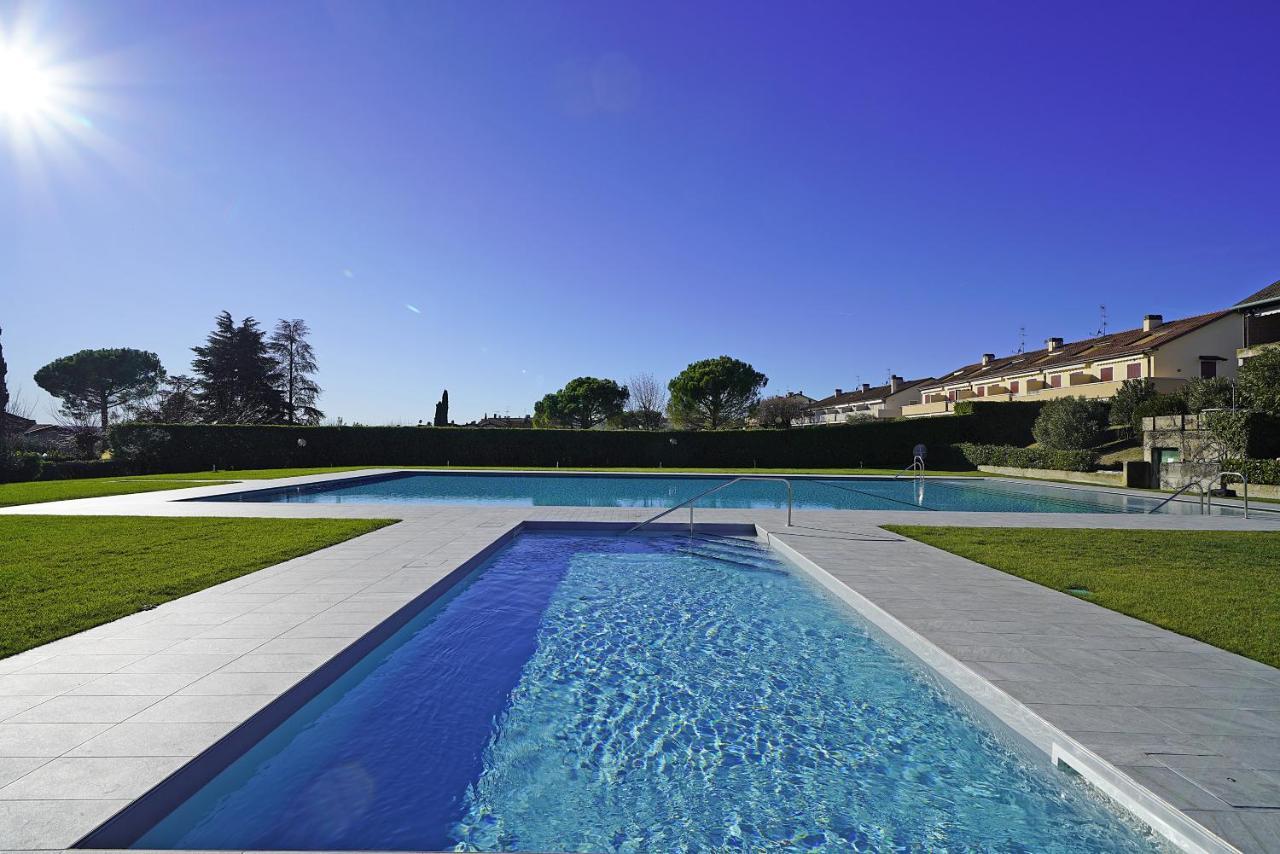 Residence Moniga Porto 1-08 By Wonderful Italy Moniga del Garda Bagian luar foto